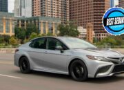 Best 2025 Midsize Sedans for Families