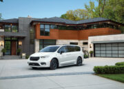 2025 Chrysler Pacifica Hybrid – Family Road Trip Without Charging
