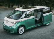 Best 2026 Minivans for Large Families – Seating & Cargo