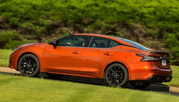 2026 Nissan Maxima Return? – Rumors & Renderings