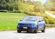 Best 2025 Electric SUVs for Families – Range & Space