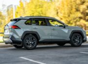 2025 Toyota RAV4 Review – Hybrid Fuel Economy