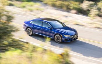 2026 Sedans with Panoramic Sunroofs – Full List
