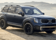 Best 2026 SUVs for Tall Drivers – Headroom & Legroom
