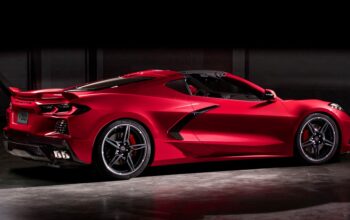 Chevrolet Corvette Stingray – Mid-Engine V8